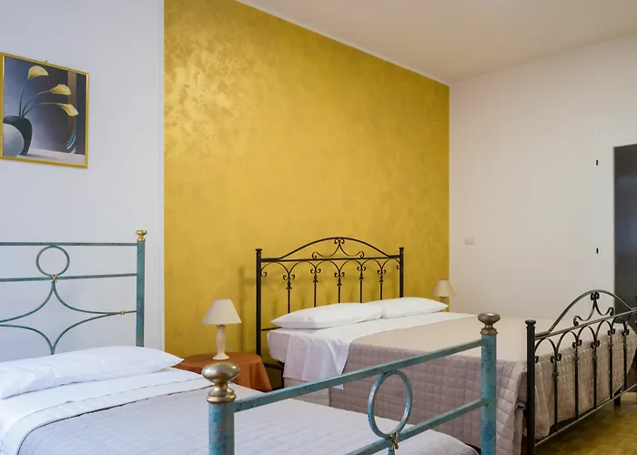 Il Tacco Dello Stivale Couette-café 3*